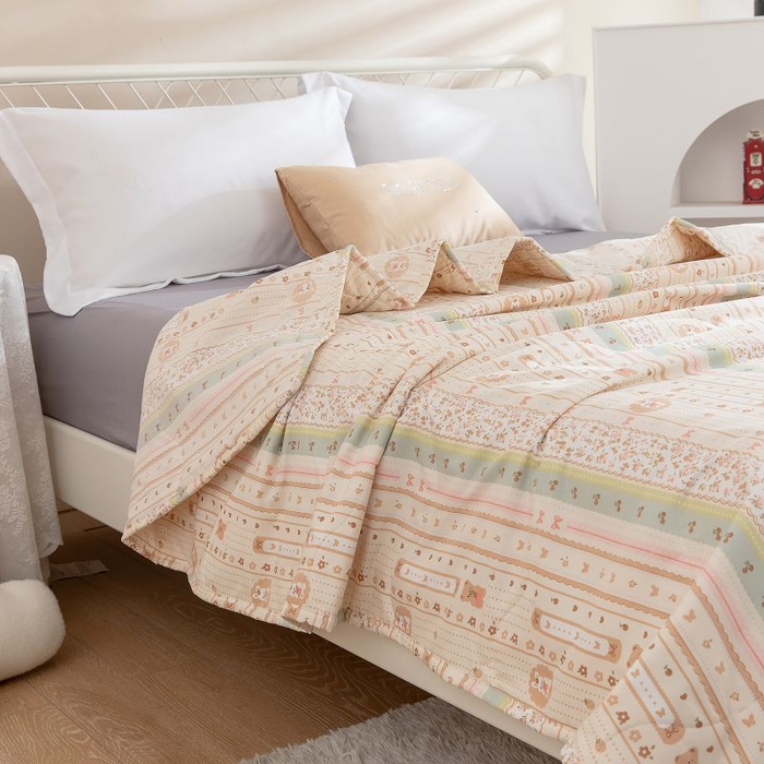 91家纺网 家纺一手货源 找家纺 乐居家纺 2025新款水洗棉夏被波浪款包边夏凉被被子被芯 蜜罐熊