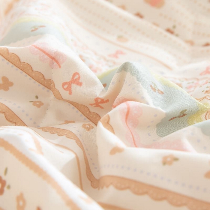 91家纺网 家纺一手货源 找家纺 乐居家纺 2025新款水洗棉夏被波浪款包边夏凉被被子被芯 蜜罐熊