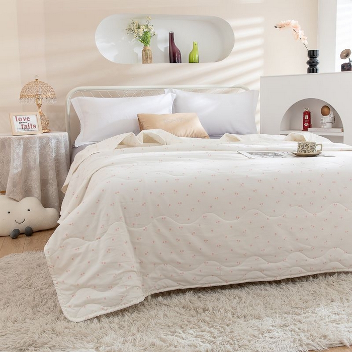 91家纺网 家纺一手货源 找家纺 乐居家纺 2025新款水洗棉夏被波浪款包边夏凉被被子被芯 奶油波点