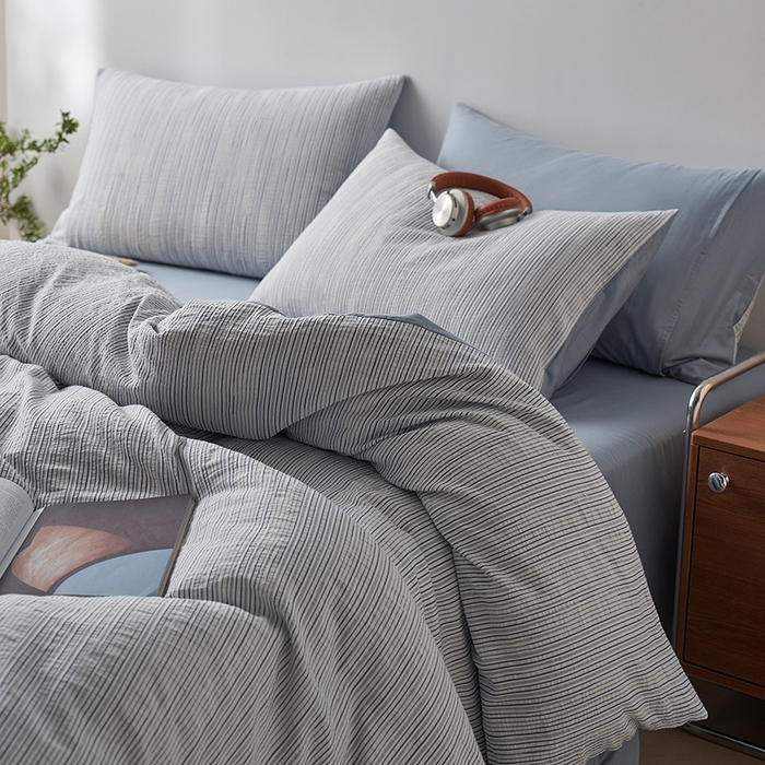 91家纺网 家纺一手货源 找家纺 千朵森  2025新款全棉色织提花条纹四件套 提花条纹-蓝