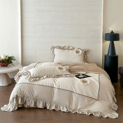 91家纺网 家纺一手货源 找家纺 名品优仓 2025新款纯棉水洗棉双层纱提花韩版花边四件套-爱丽丝 爱丽丝一绿