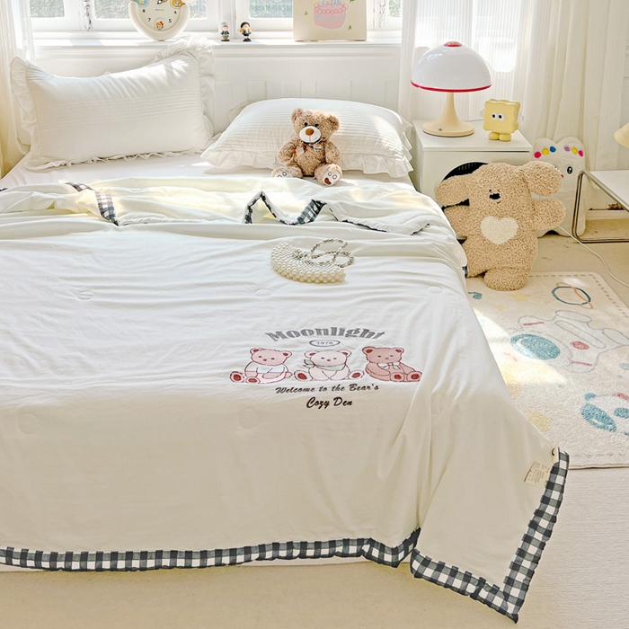 91家纺网 家纺一手货源 找家纺 海岛哥哥 2025年新款绣花夏被 三只小熊-黑