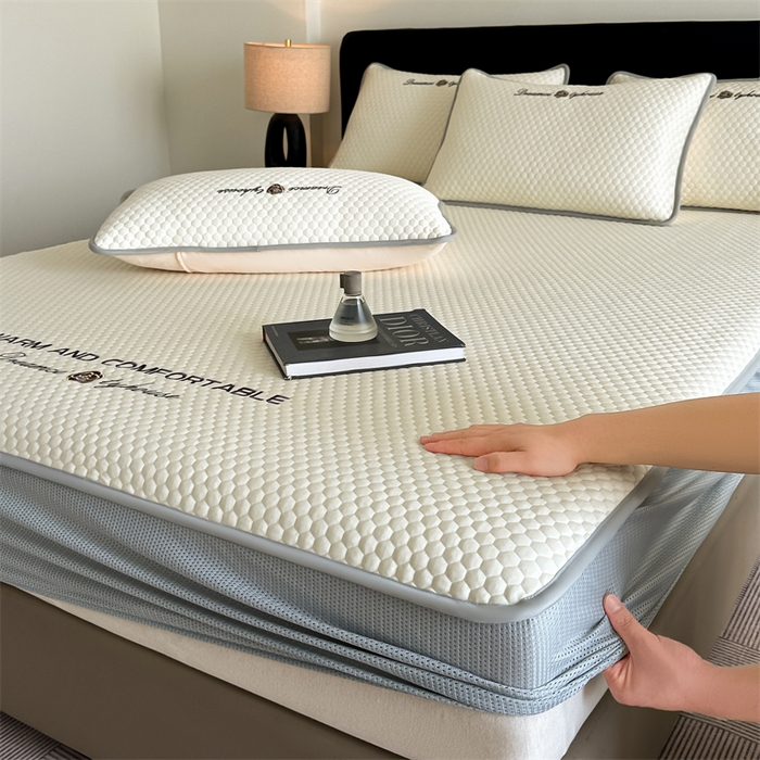 91家纺网 家纺一手货源 找家纺 笙意家纺 2025新款豆豆凉感软席-兰娜 兰娜-柔光白