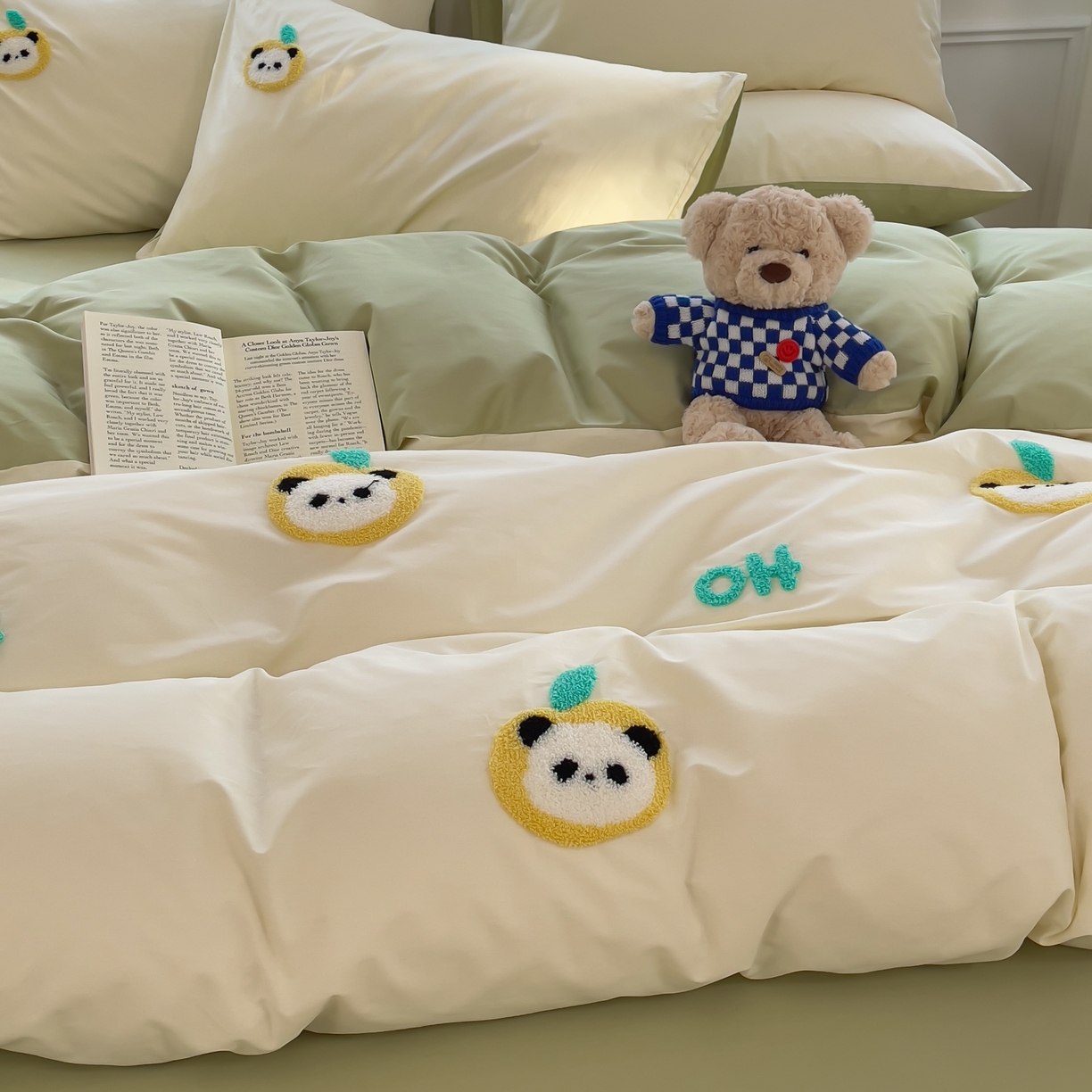 91家纺网 家纺一手货源 找家纺 锦觅家纺  2025新款奶油小清新毛巾绣全棉纯棉四件套-风格一（专版散花必须控价） 苹果熊猫