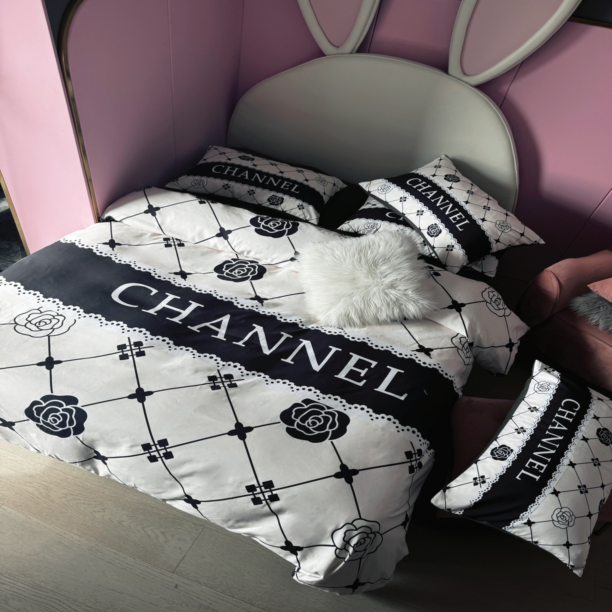 91家纺网 家纺一手货源 找家纺 丽斐 2025新款磨毛数码印花四件套 磨毛格格山茶