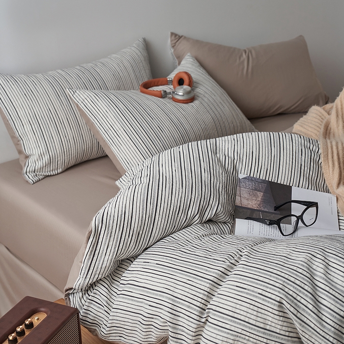 91家纺网 家纺一手货源 找家纺 千朵森  2025新款全棉色织提花条纹四件套 提花条纹-墨