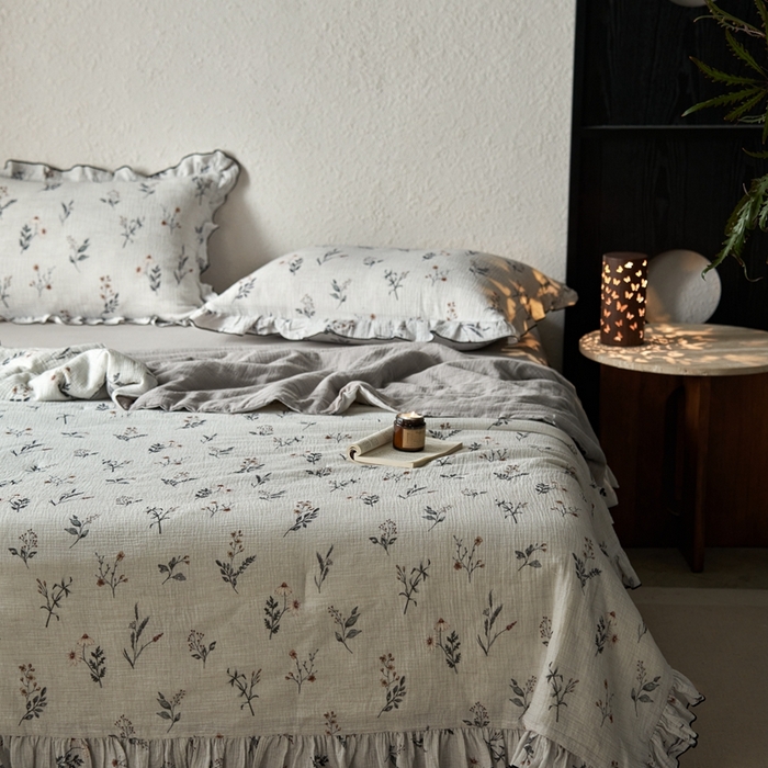 91家纺网 家纺一手货源 找家纺 安莱生活2025新款A类全棉双层皱皱纱夏凉被 夏被  织麦-白