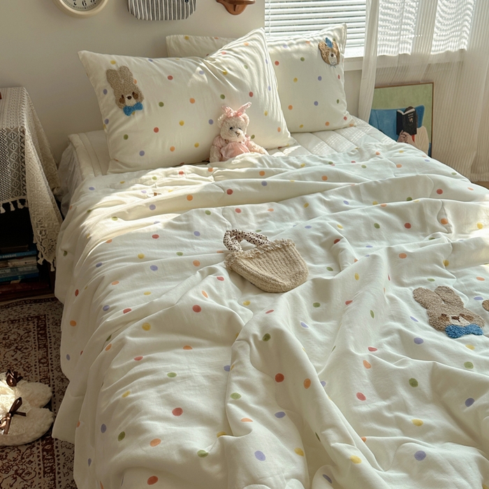 91家纺网 家纺一手货源 找家纺  曼町家居 全棉双层纱毛巾绣夏被三件套 元气星喵