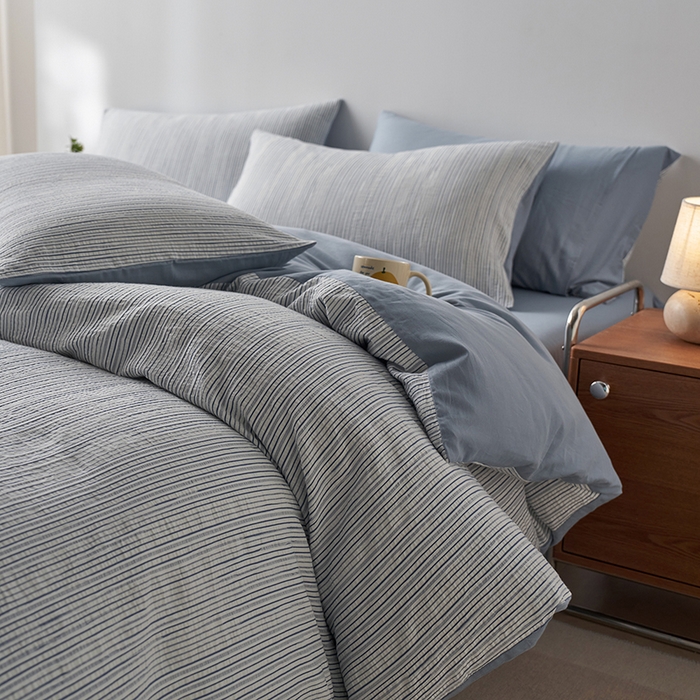 91家纺网 家纺一手货源 找家纺 千朵森  2025新款全棉色织提花条纹四件套 提花条纹-蓝