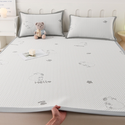 91家纺网 家纺一手货源 找家纺 梦之星 2025新款凉豆豆凉席三件套 卡比巴拉床席款-灰