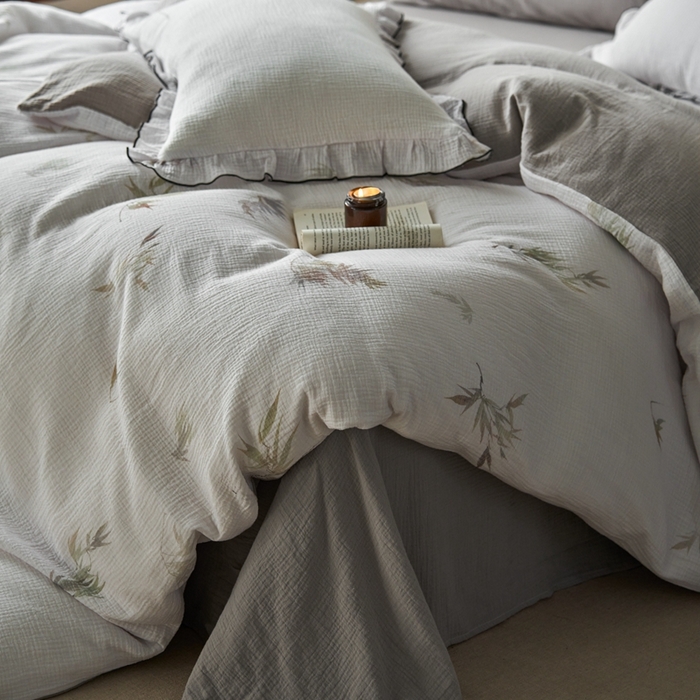 91家纺网 家纺一手货源 找家纺 安莱生活2025年新款全棉精梳棉双层纱绉纱数码印花四件套及夏凉被系列3 水竹烟