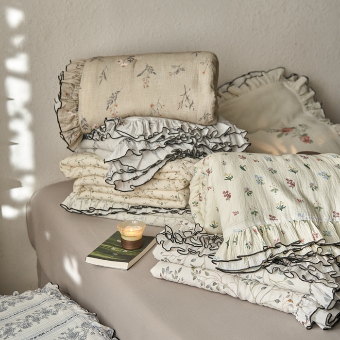 91家纺网 家纺一手货源 找家纺 安莱生活2025新款A类全棉双层皱皱纱夏凉被 叠拍图（仅供参考）