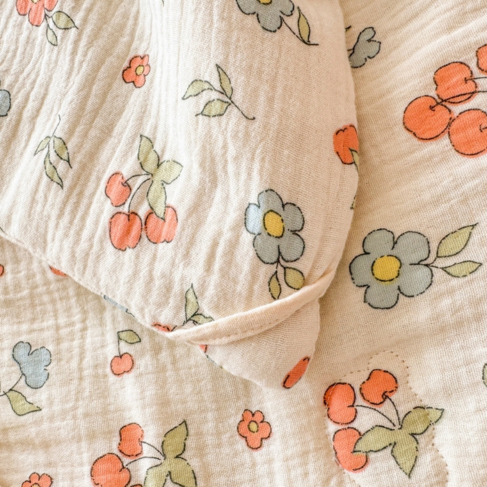 91家纺网 家纺一手货源 找家纺 薇玛仕 2025新款A类全棉双层皱皱纱印花款大豆夏凉被空调被儿童被被子被芯 果乐花园