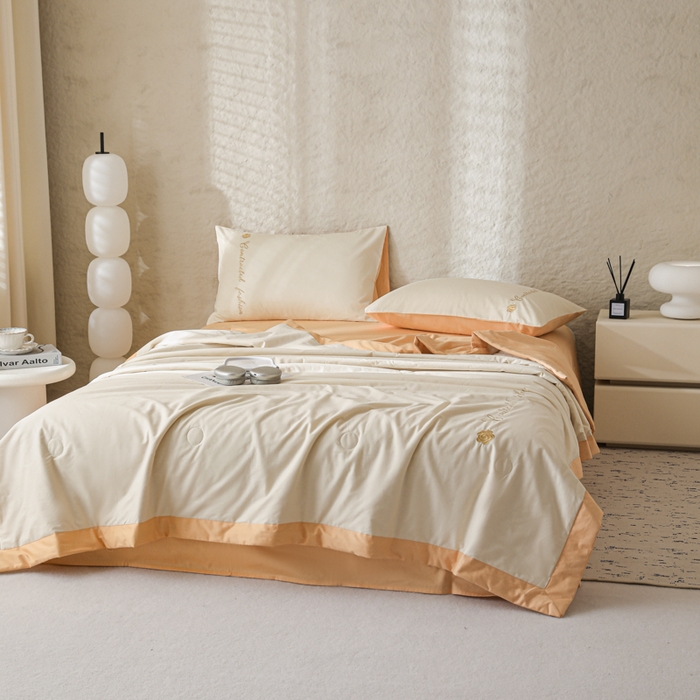 91家纺网 家纺一手货源 找家纺 简宜家居（朝初家纺） 2025新款纯棉刺绣山茶花大豆被 山茶花-米杏