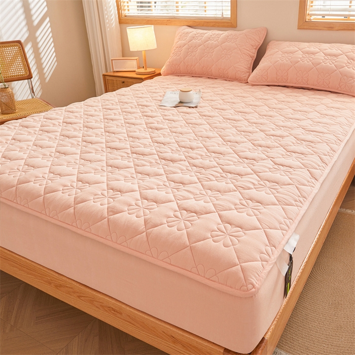 91家纺网 家纺一手货源 找家纺 3C 2025新款A类全棉四叶草防水隔脏床笠 防水 浅语-香妃粉