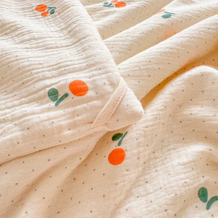 91家纺网 家纺一手货源 找家纺 薇玛仕 2025新款A类全棉双层皱皱纱印花款大豆夏凉被空调被儿童被被子被芯 小樱桃