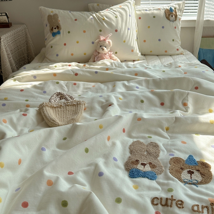 91家纺网 家纺一手货源 找家纺  曼町家居 全棉双层纱毛巾绣夏被三件套 元气星喵