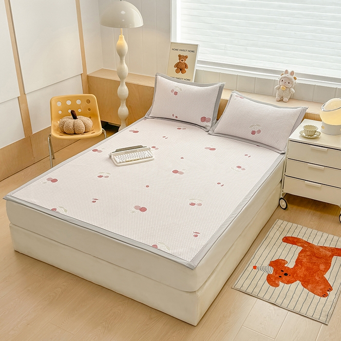 91家纺网 家纺一手货源 找家纺 绣女坊 2025新款冰豆豆提花凉席三件套 樱桃