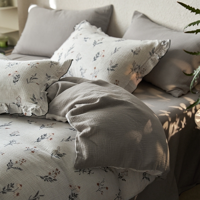 91家纺网 家纺一手货源 找家纺 安莱生活2025年新款全棉精梳棉双层纱绉纱数码印花四件套及夏凉被系列3 织麦-白