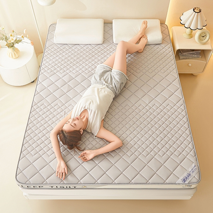 91家纺网 家纺一手货源 找家纺 锦逸2025新款牛奶丝乳胶床垫 菱形格黑