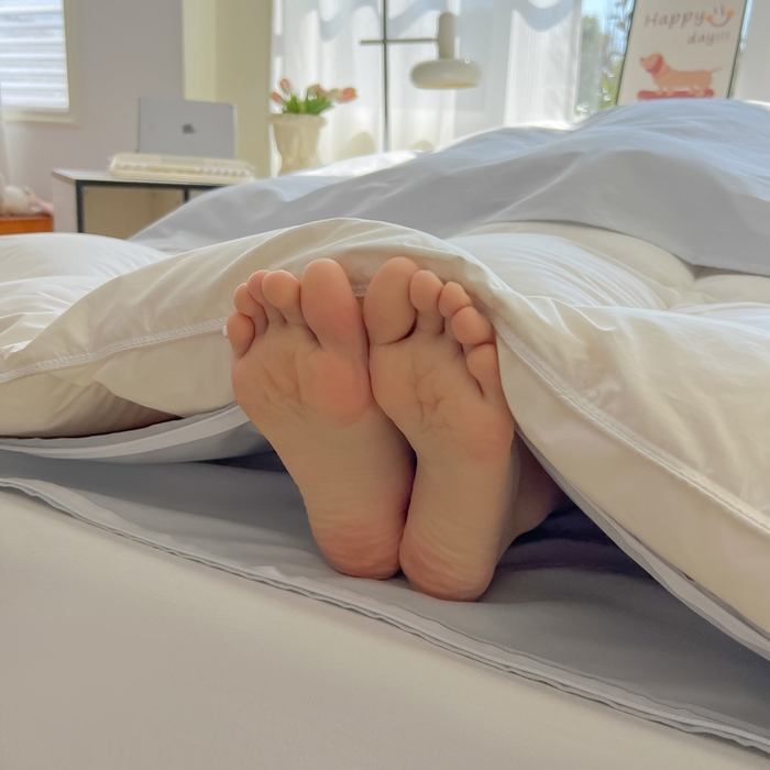 91家纺网 家纺一手货源 找家纺 柒星睡袋 2025新款款40支全棉纯色毛巾绣可拆分隔脏睡袋 黑猫 灰