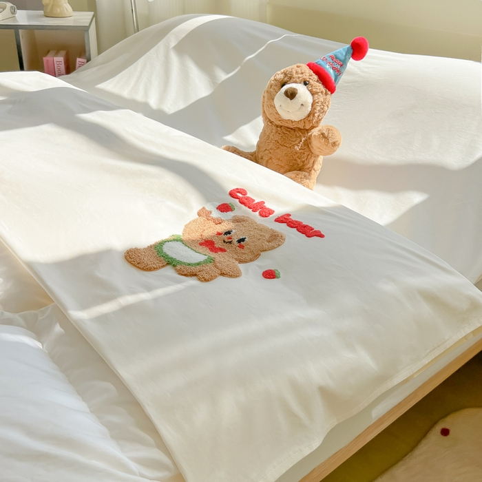 91家纺网 家纺一手货源 找家纺 柒星睡袋 2025新款款40支全棉纯色毛巾绣可拆分隔脏睡袋 蛋糕小熊 米白