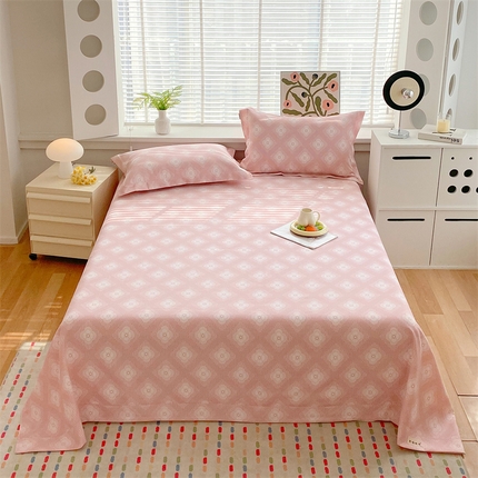 91家纺网 家纺一手货源 找家纺 凯磊2025新款老粗布印花单品床单床单单件 浅粉逸梦