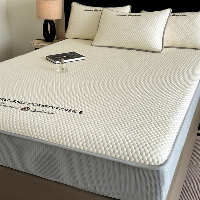 91家纺网 家纺一手货源 找家纺 笙意家纺 2025新款豆豆凉感软席-兰娜 兰娜-柔光白