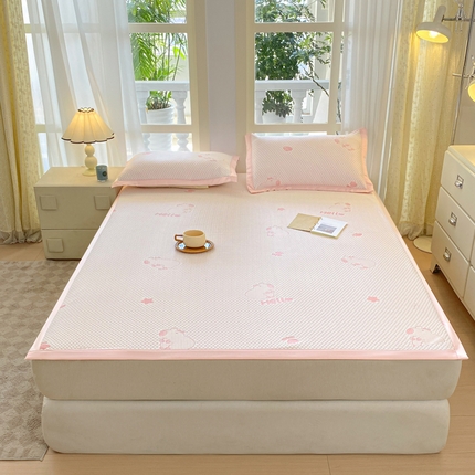 91家纺网 家纺一手货源 找家纺 鑫顺欣 2025新款A类凉感冰豆豆床单凉席 卡皮巴拉-粉玉