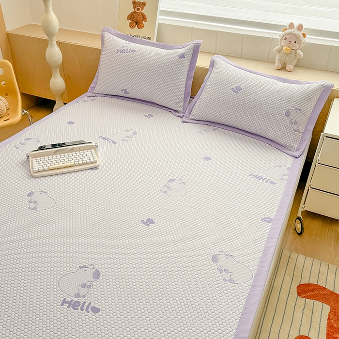 91家纺网 家纺一手货源 找家纺 绣女坊 2025新款冰豆豆提花凉席三件套 卡皮巴拉紫