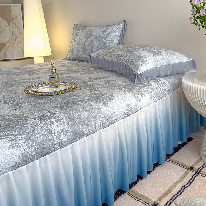 91家纺网 家纺一手货源 找家纺 冬然家纺 2025新款冰豆豆席子凉席床裙款 梦幻森林-灰