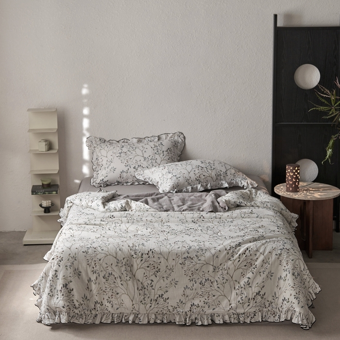 91家纺网 家纺一手货源 找家纺 安莱生活2025新款A类全棉双层皱皱纱夏凉被 夏被  常青藤