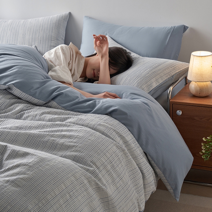 91家纺网 家纺一手货源 找家纺 千朵森  2025新款全棉色织提花条纹四件套 提花条纹-蓝