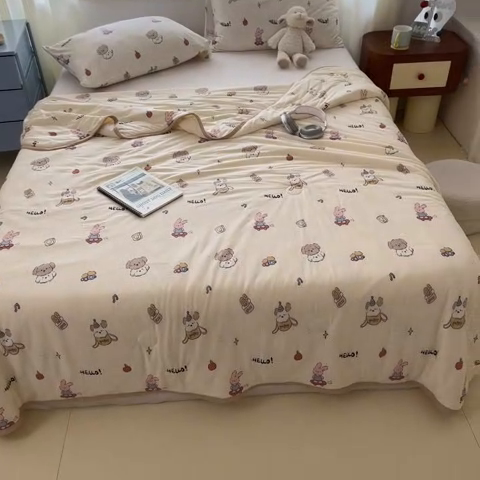 91家纺网 家纺一手货源 找家纺 葡萄家 2025新款A类母婴级大豆纤维牛奶丝针织棉夏凉被（提供买家秀）你好小狗