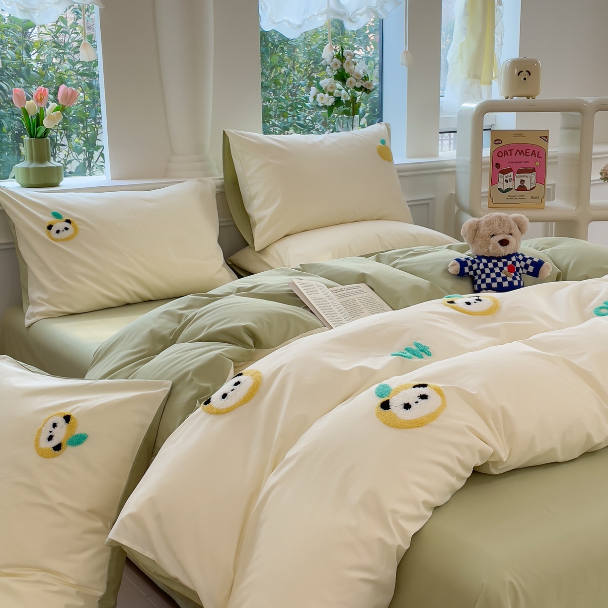 91家纺网 家纺一手货源 找家纺 锦觅家纺  2025新款奶油小清新毛巾绣全棉纯棉四件套-风格一（专版散花必须控价） 苹果熊猫