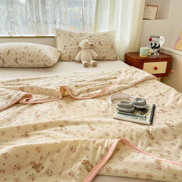 91家纺网 家纺一手货源 找家纺 葡萄家 2025新款A类母婴级大豆纤维牛奶丝针织棉夏凉被（提供买家秀）花粉