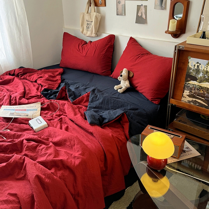 91家纺网 家纺一手货源 找家纺 耀达家居 2025新款水洗棉双拼夏被四件套 安可拉红➕藏蓝