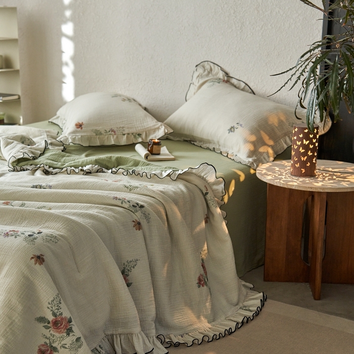 91家纺网 家纺一手货源 找家纺 安莱生活2025新款A类全棉双层皱皱纱夏凉被 夏被  白茶清风