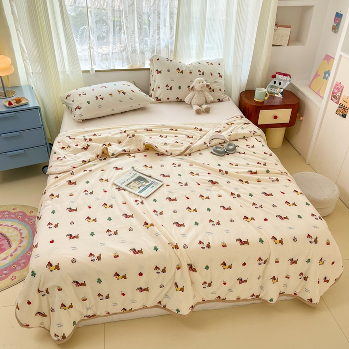 91家纺网 家纺一手货源 找家纺 葡萄家 2025新款A类母婴级大豆纤维牛奶丝针织棉夏凉被（提供买家秀）腊肠甜心