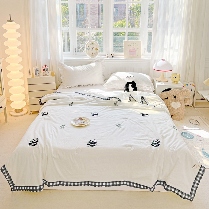 91家纺网 家纺一手货源 找家纺 海岛哥哥 2025年新款绣花夏被 竹子熊猫-黑