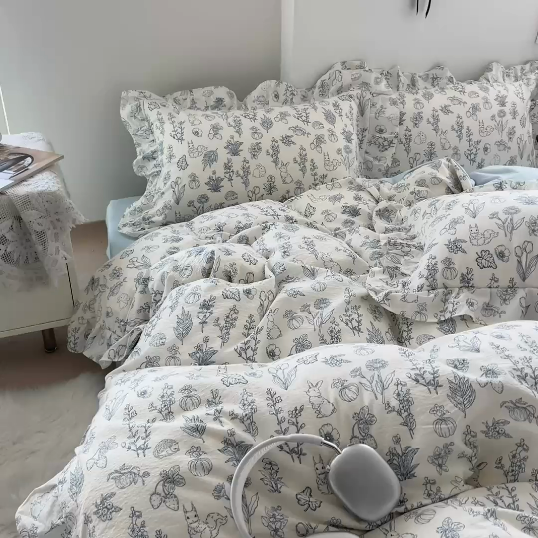 91家纺网 家纺一手货源 找家纺 希丞家居 2025新款云感提花双层纱花边四件套 魔法森林