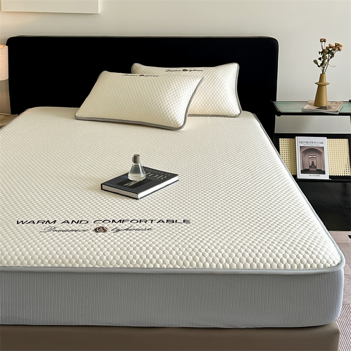 91家纺网 家纺一手货源 找家纺 笙意家纺 2025新款豆豆凉感软席-兰娜 兰娜-柔光白