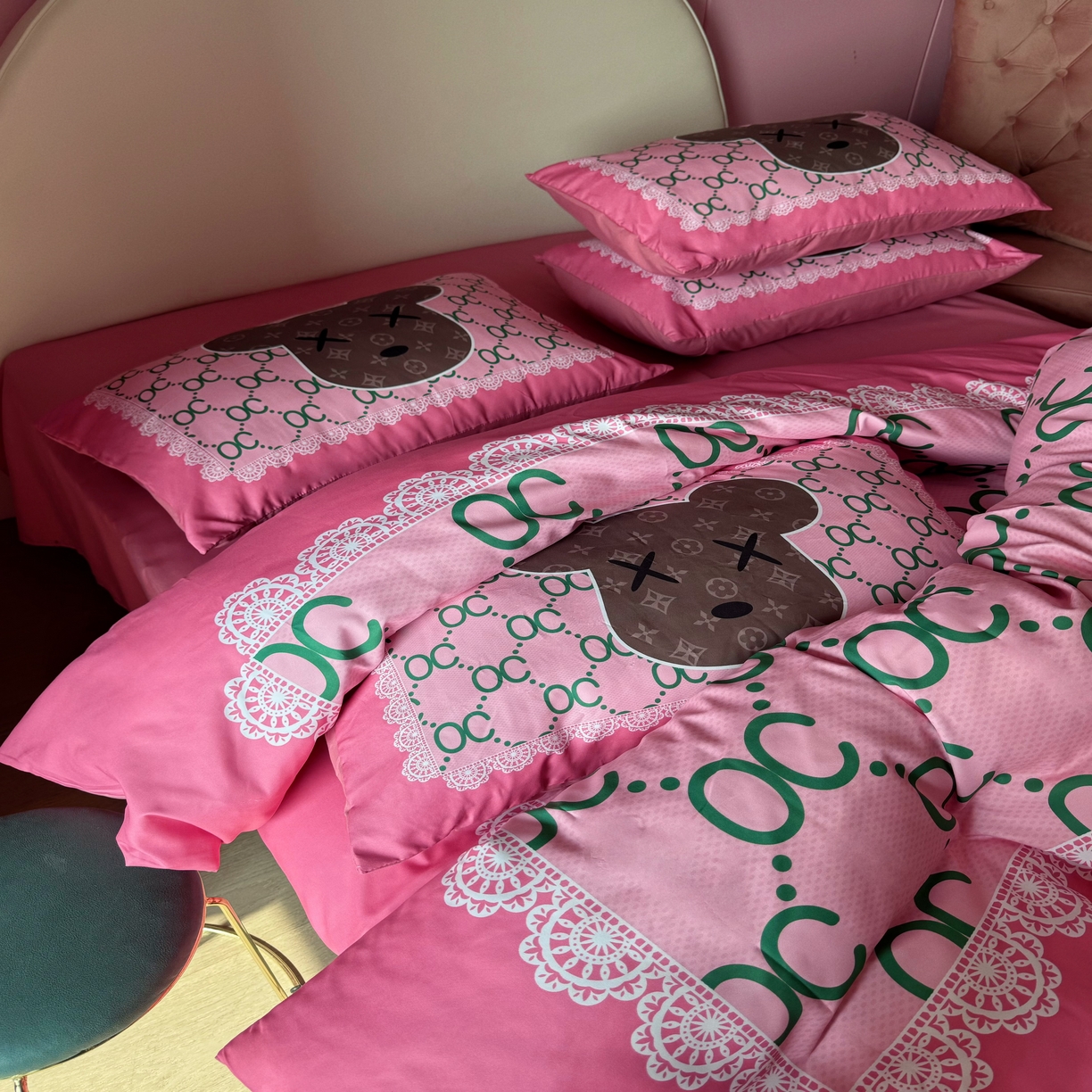 91家纺网 家纺一手货源 找家纺 丽斐 2025新款磨毛数码印花四件套 磨毛粉色ccoco