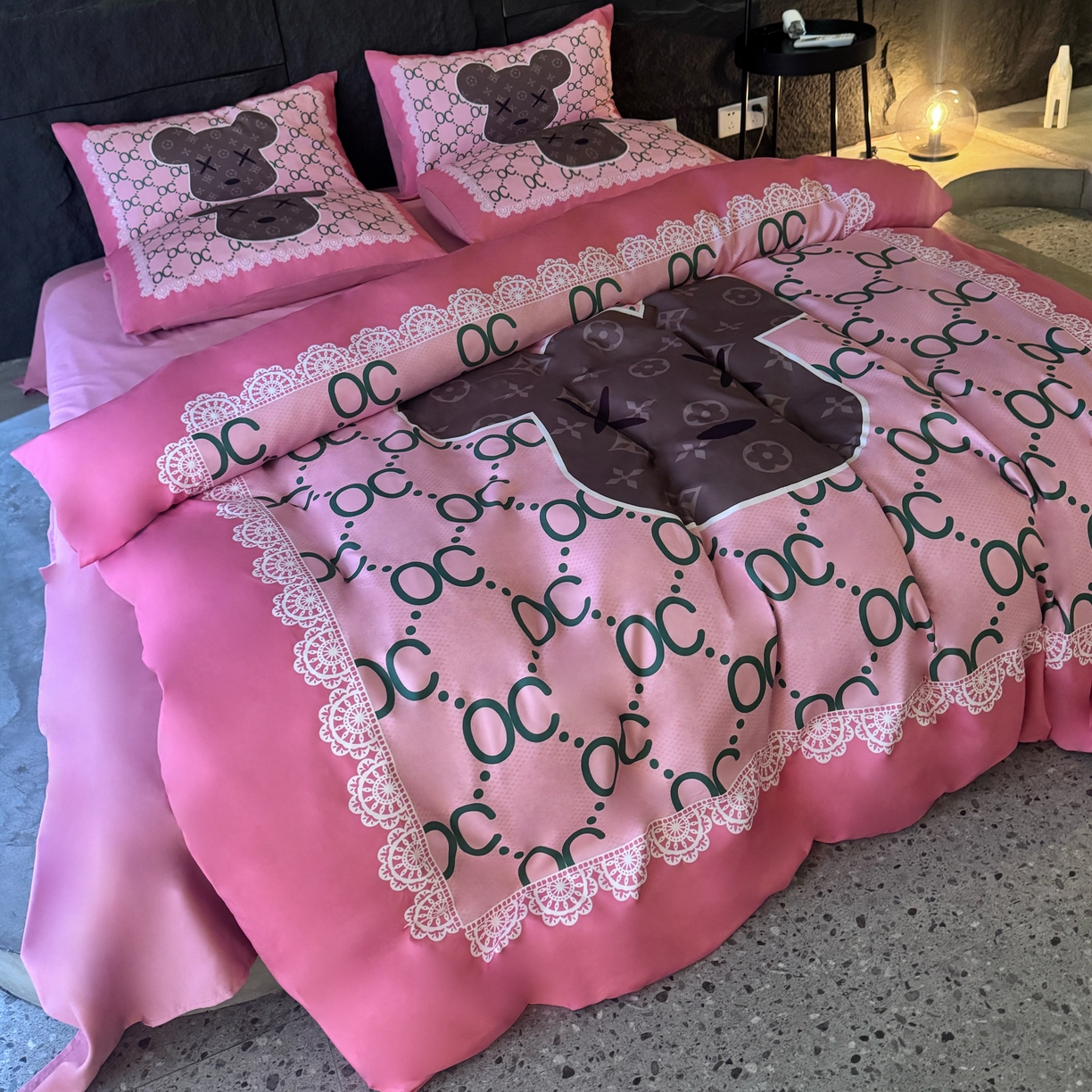 91家纺网 家纺一手货源 找家纺 丽斐 2025新款磨毛数码印花四件套 磨毛粉色ccoco