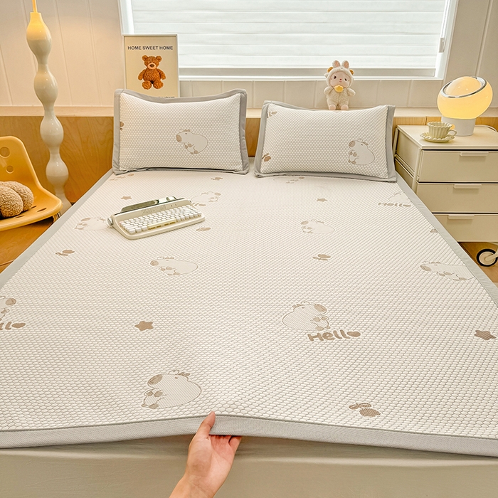 91家纺网 家纺一手货源 找家纺 绣女坊 2025新款冰豆豆提花凉席三件套 卡皮巴拉-卡其