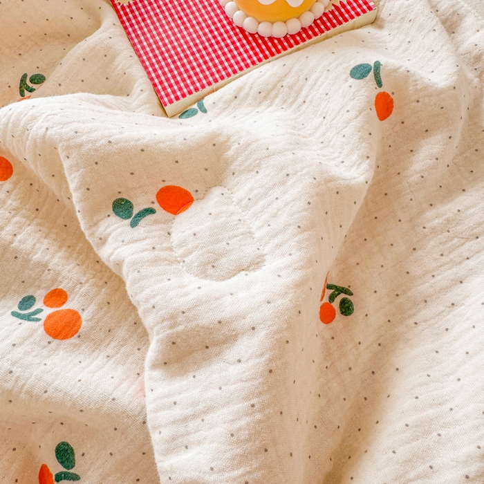 91家纺网 家纺一手货源 找家纺 薇玛仕 2025新款A类全棉双层皱皱纱印花款大豆夏凉被空调被儿童被被子被芯 小樱桃