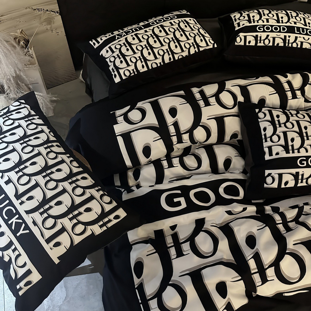 91家纺网 家纺一手货源 找家纺 丽斐 2025新款磨毛数码印花四件套 磨毛黑迪