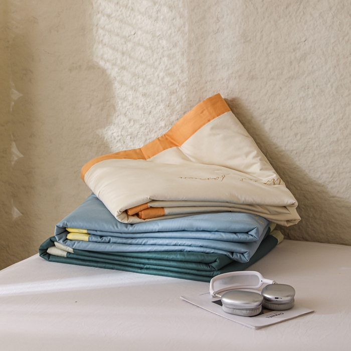 91家纺网 家纺一手货源 找家纺 简宜家居（朝初家纺） 2025新款纯棉刺绣山茶花大豆被 叠拍