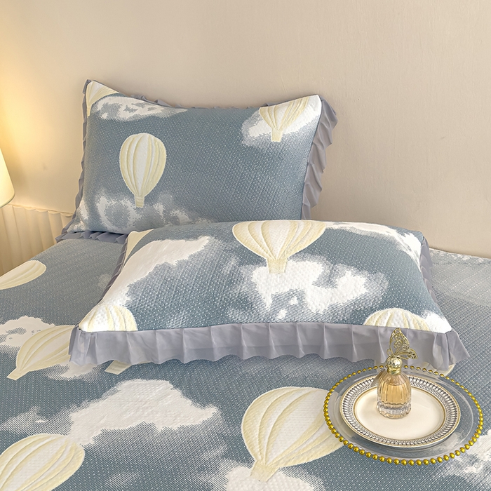 91家纺网 家纺一手货源 找家纺 冬然家纺 2025新款冰豆豆席子凉席床裙款 梦幻气球-灰