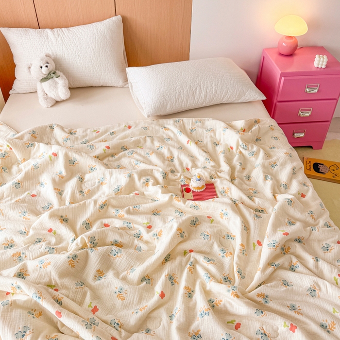 91家纺网 家纺一手货源 找家纺 薇玛仕 2025新款A类全棉双层皱皱纱印花款大豆夏凉被空调被儿童被被子被芯 兰花朵朵